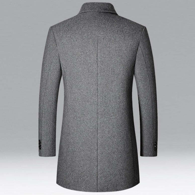 Sobretudo Masculino de Lã Grife Marcanzzi MZ093 com gola polo, costuras reforçadas, tecido anti-alérgico e acabamento sofisticado.