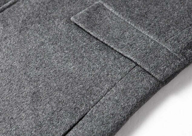 Sobretudo Masculino de Lã Grife Marcanzzi MZ093 com gola polo, costuras reforçadas, tecido anti-alérgico e acabamento sofisticado.