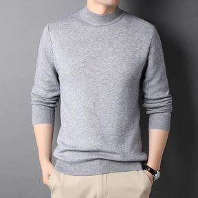 Suéter Masculino Básico Marcanzzi MZ041 com design minimalista, acabamento premium e conforto ideal para compor looks elegantes e modernos.