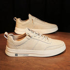 Tênis Masculino de Couro Marcanzzi MZ329 feito em couro premium, com palmilha ergonômica, solado antiderrapante e design elegante para uso diário.