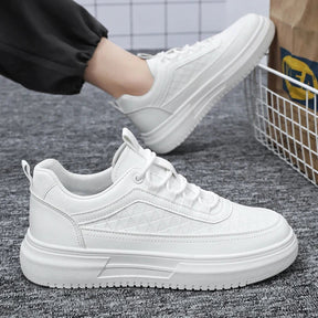 Tênis Masculino Marcanzzi MZ378: estilo moderno, conforto duradouro, solado antiderrapante. Ideal para o cotidiano com design urbano e materiais respiráveis.